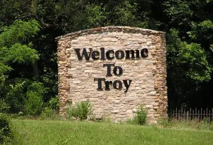 Welcome to Troy, Michigan city sign
